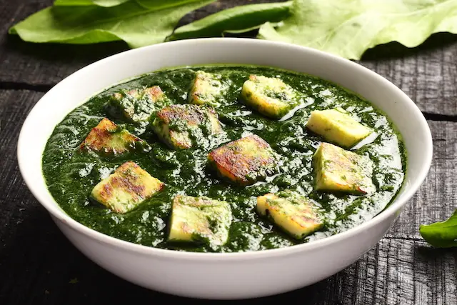Recipe-Palak paneer with tofu Image of Spinach and paneer with tofu